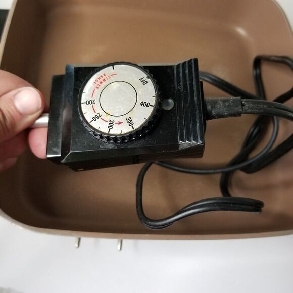 Woolworth co electric skillet model sk/2 1100 watt - Picture 7 of 9